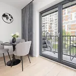 Piekne Studia Dla 3 Osob & Parking By Renters Варшава