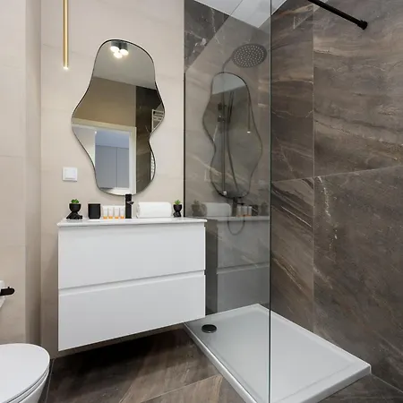 Piekne Studia Dla 3 Osob & Parking By Renters Appartamento *