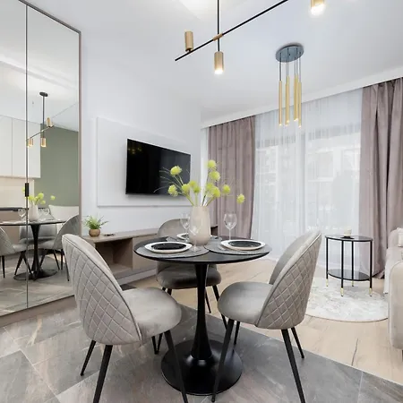 Piekne Studia Dla 3 Osob & Parking By Renters Warsaw