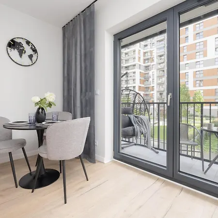 Piekne Studia Dla 3 Osob & Parking By Renters Warsaw