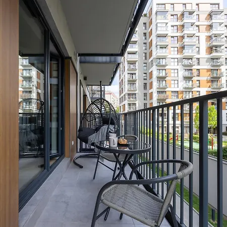 Appartamento Piekne Studia Dla 3 Osob & Parking By Renters Varsavia