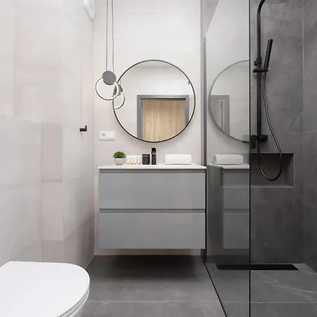 Piekne Studia Dla 3 Osob & Parking By Renters Appartement Varsovie